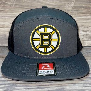 Boston Bruins 3D Snapback Seven-Panel Trucker Hat- Charcoal/ Black